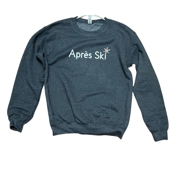 Apres Ski Sweatshirt with Snowflake Brooch - Picture 2 of 2